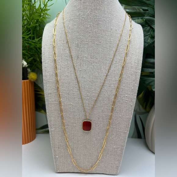 Red & Gold Elegant Pendant Layered Necklace, Red Natural Stone Pendant Necklace - Picture 3 of 14